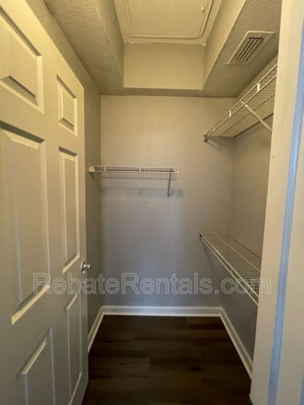 Jacksonville Condo: 10075 Gate Parkway