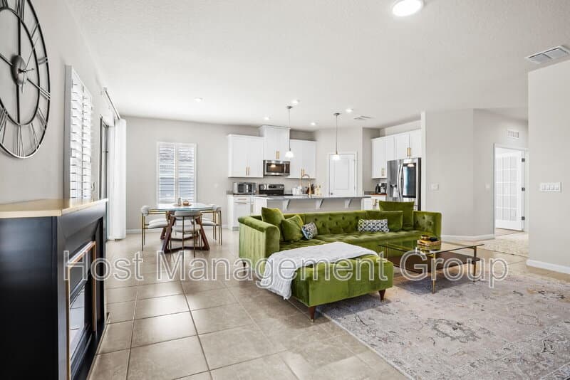 Minneola House: 3234 Hill Point St