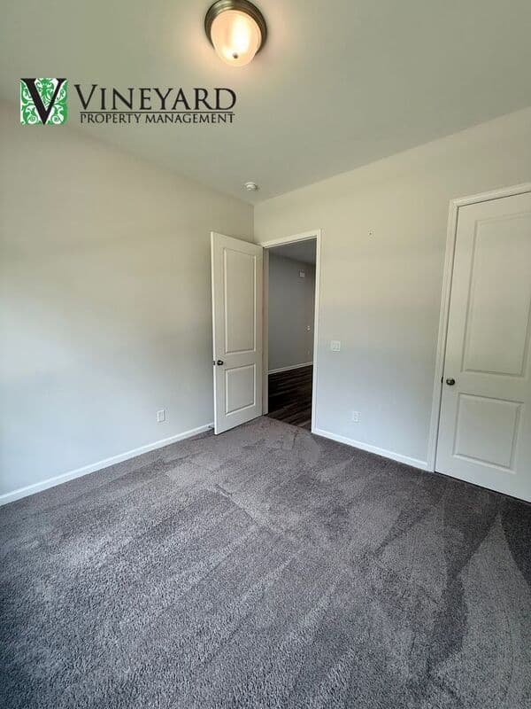 Holly Springs House: 265 Birchwood Row