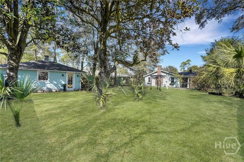 Savannah House: 2337 Shirley Drive