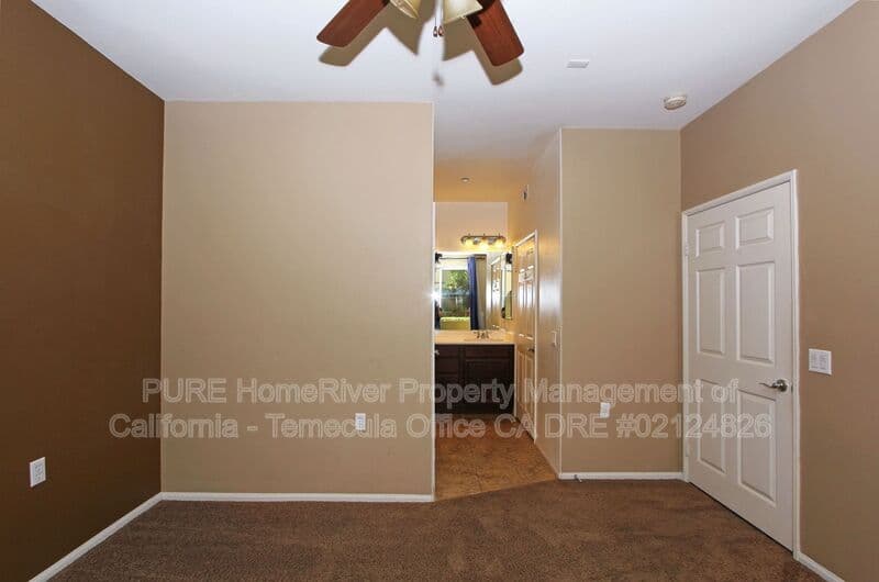 Temecula House: 44916 Honey Locust Dr
