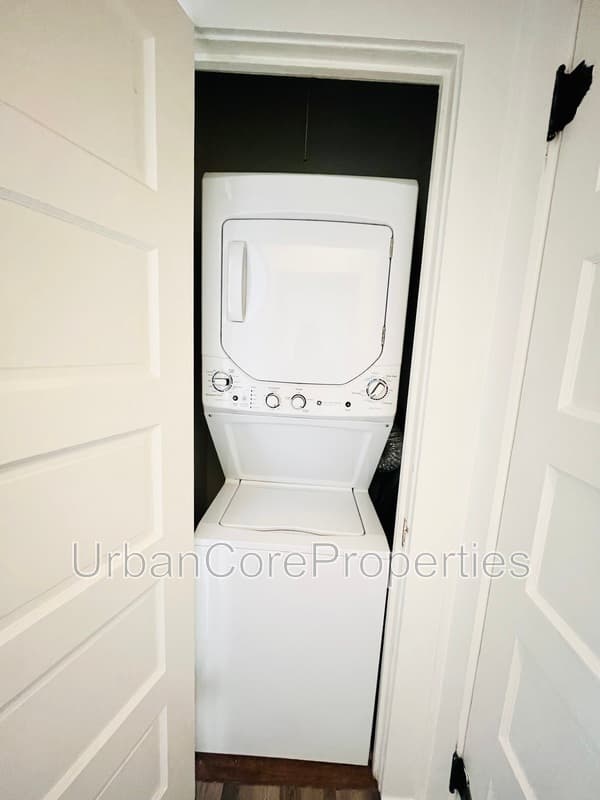 St. Petersburg Condo: 360 13th Ave NE