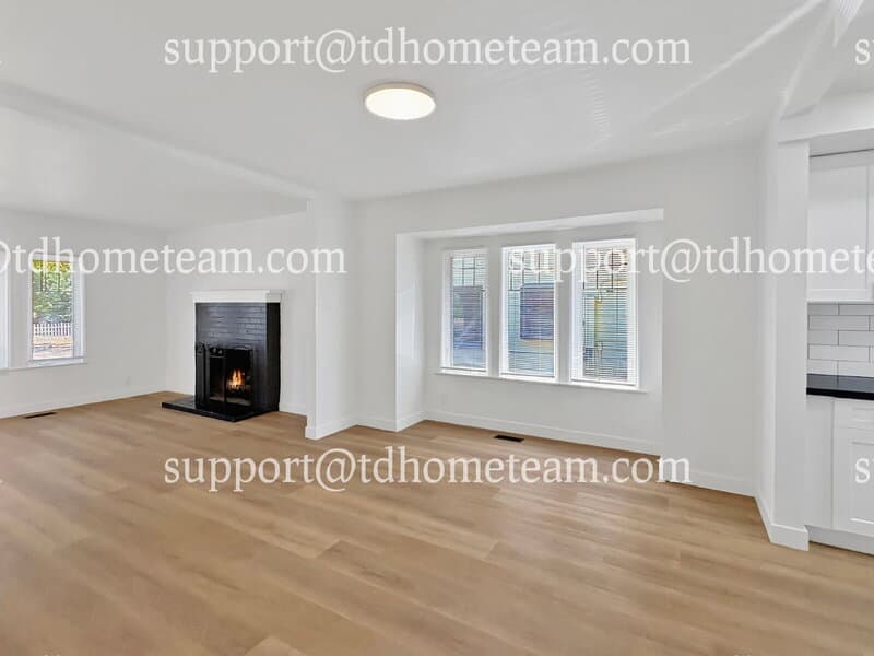 Kent House: 617 3rd Ave S