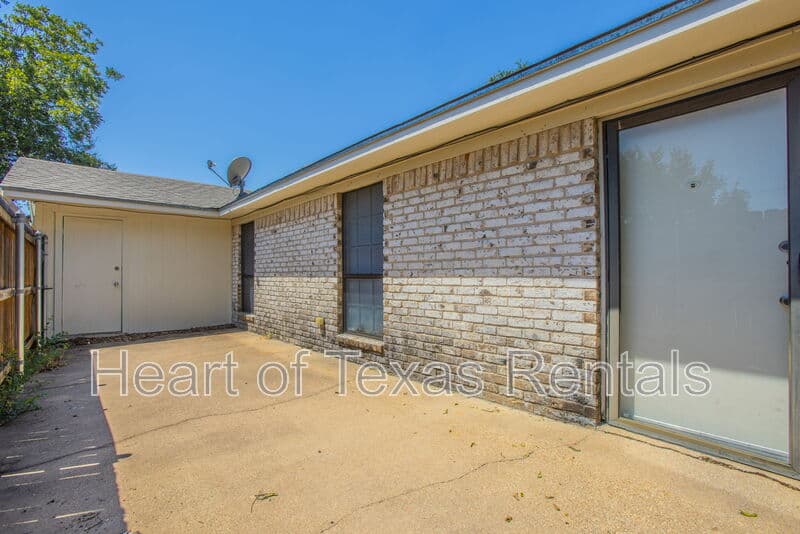 Waco Condo: 6824 Edmond Avenue