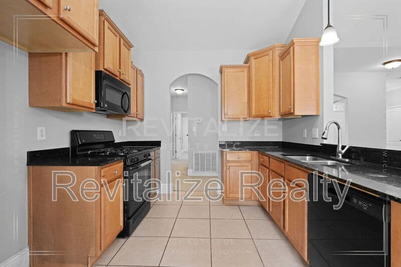 Daphne House: 11070 Courtland Court