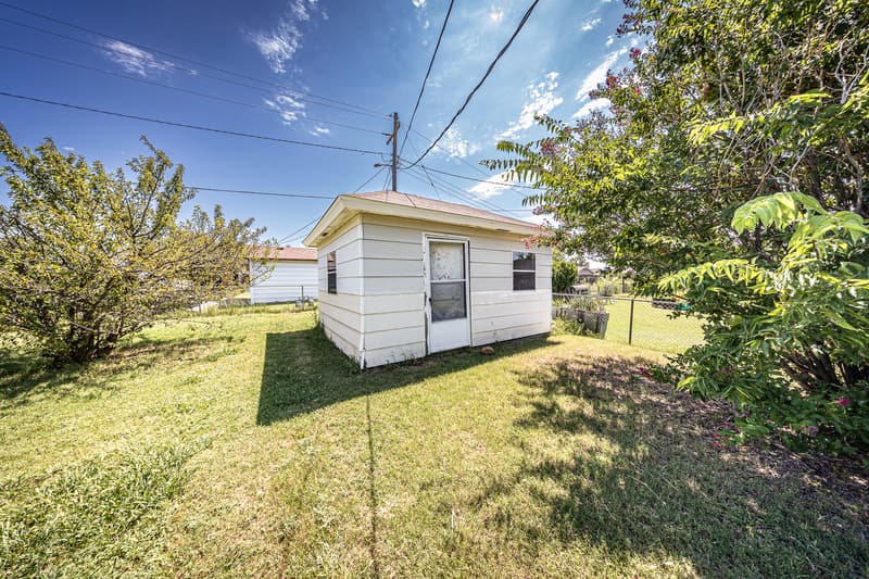 Lawton House: 4802 Southeast Avalon Avenue