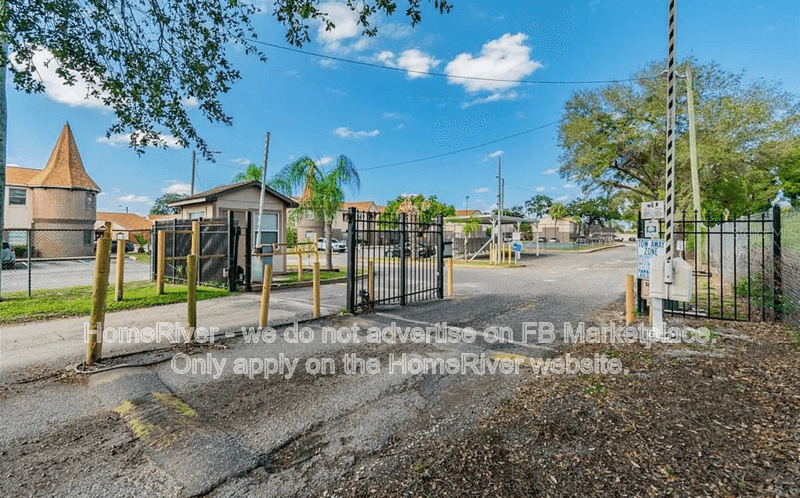 Tampa Condo: 305 E Whitehall Ct