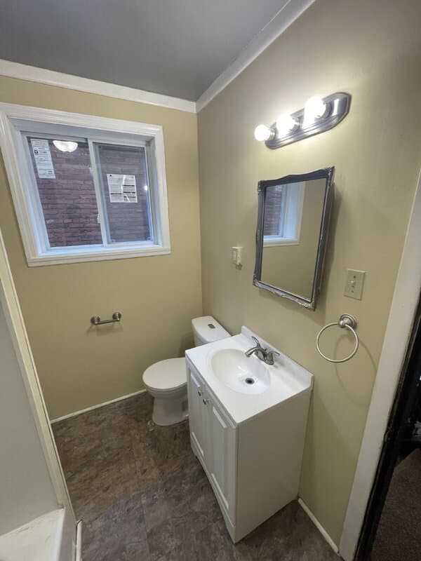 Pittsburgh House: 1250 Blackadore Avenue