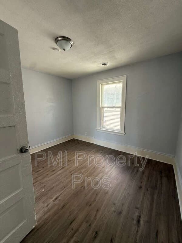 Milwaukee Condo: 1623 N 38th St