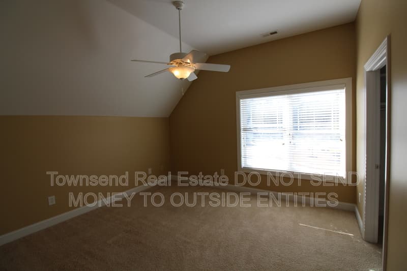 Fayetteville House: 2210 Westdale Dr