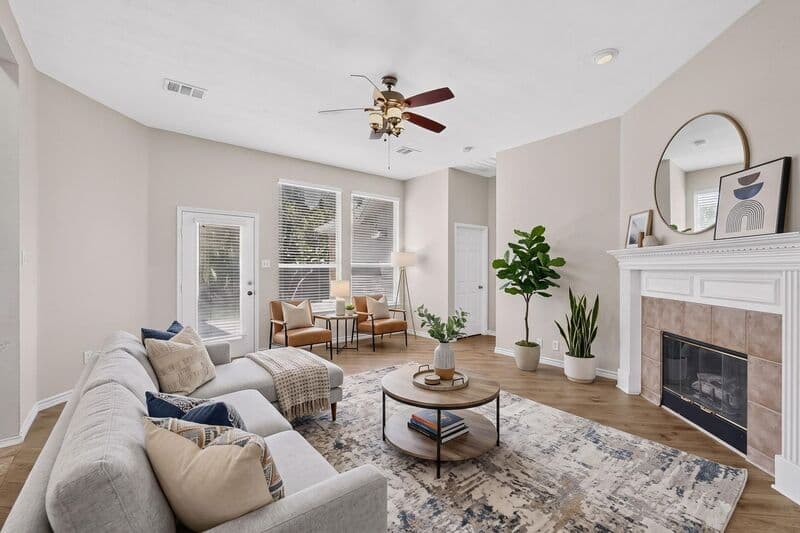 Frisco House: 10201 Max Lane