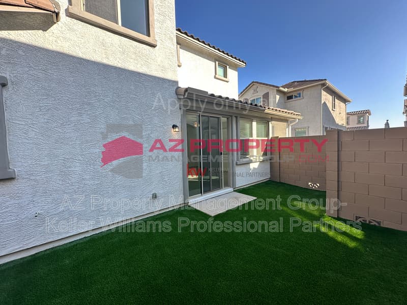 Surprise House: 14139 W Buckskin Trl