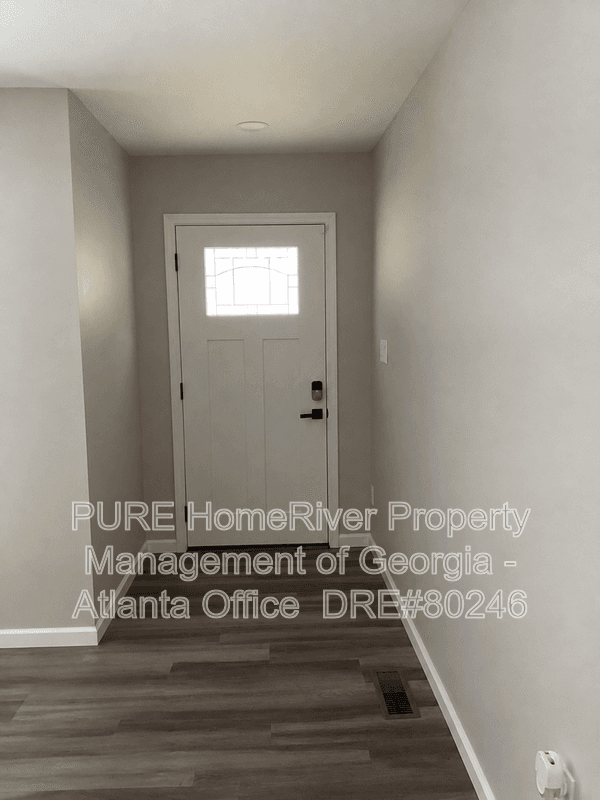 Atlanta House: 1880 Dorsey Ave