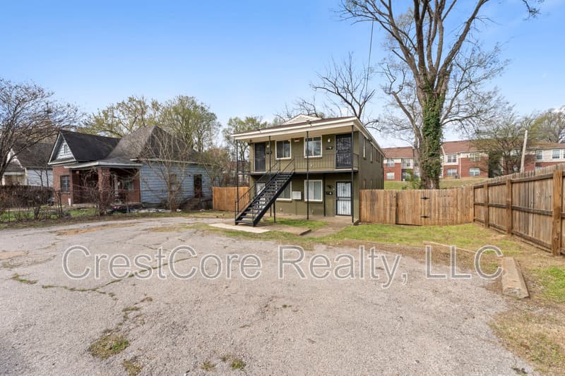 Memphis Condo: 1493 Gaither St
