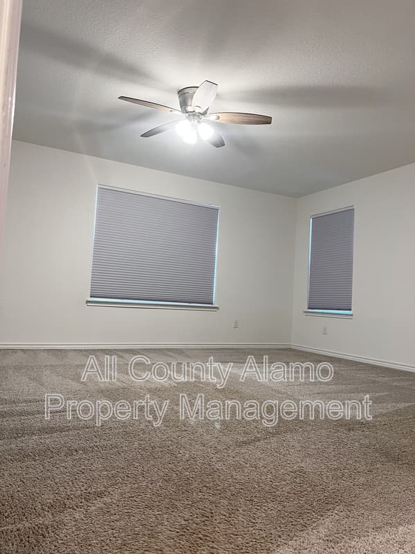 New Braunfels House: 4584 Klein Meadows