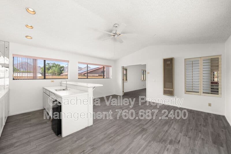 Palm Desert House: 43922 Warner Trail