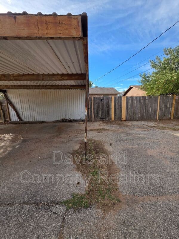 Midland Condo: 4802 Country Club Dr