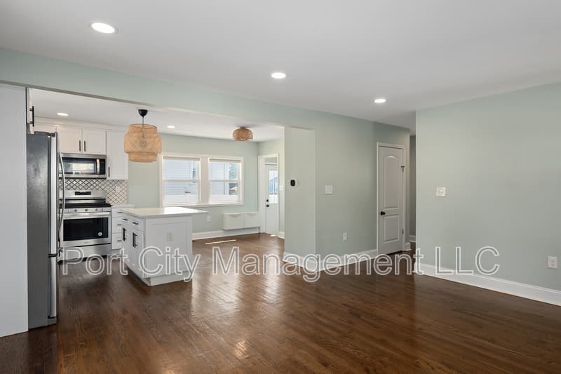 Gwynn Oak House: 7017 Yataruba Drive