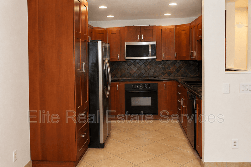 San Diego Condo: 6757 Friars Road #1