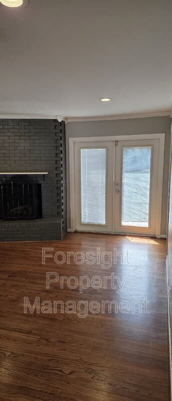 Dallas House: 7303 Bucknell Drive