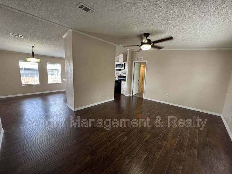 Riverview House: 8471 Fantasia Park Way