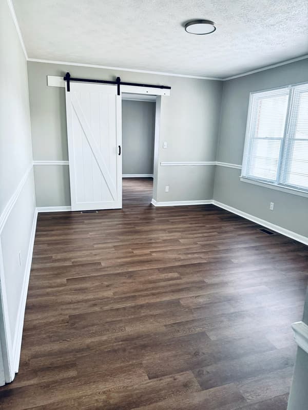 Fayetteville House: 610 Woodburn Drive