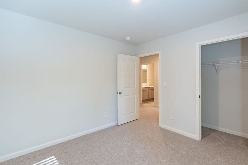Flowery Branch House: 6079 Hoot Owl Lane