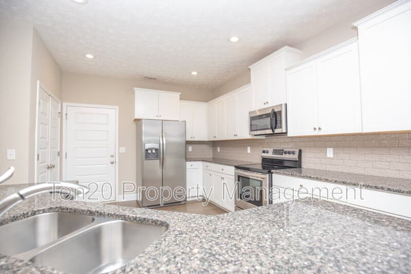Columbus House: 6061 Townes Way