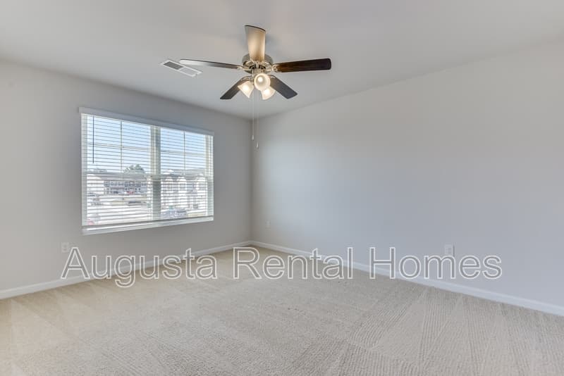 Graniteville House: 818 Quaint Parish Circle