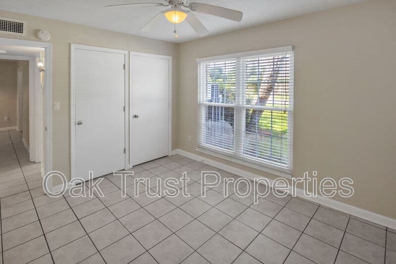 Charleston Condo: 874 S. Colony Dr 15B
