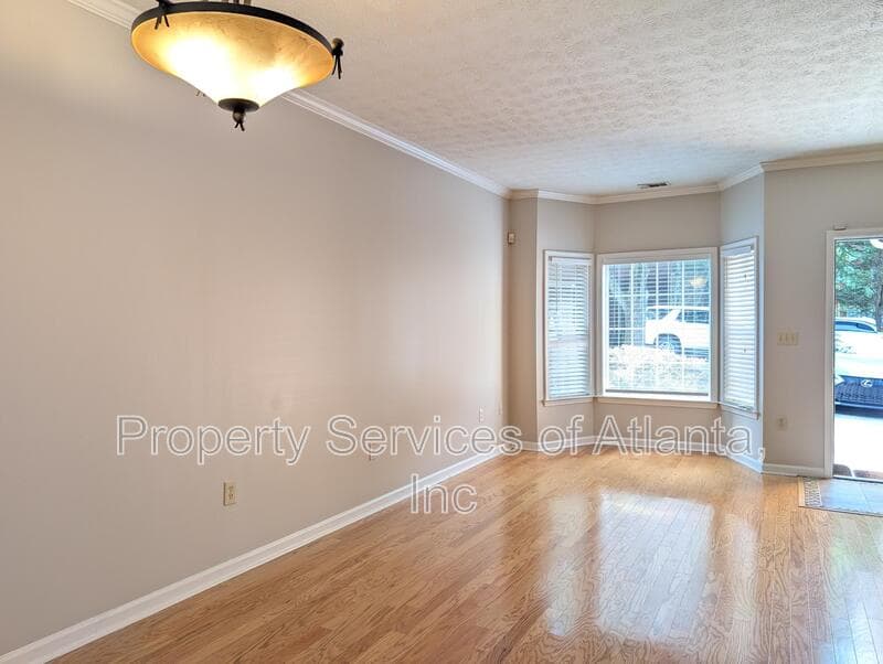 Atlanta Townhome: 2680 Pine Tree Rd NE