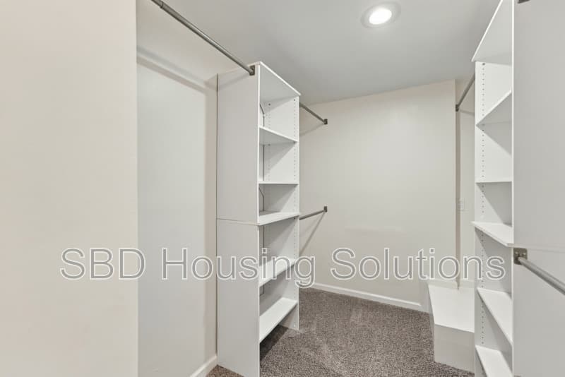 Kansas City Condo: 4519 Headwood Dr
