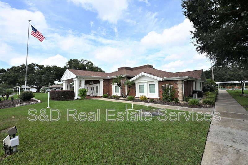 Lakeland House: 1774 Birchwood Loop