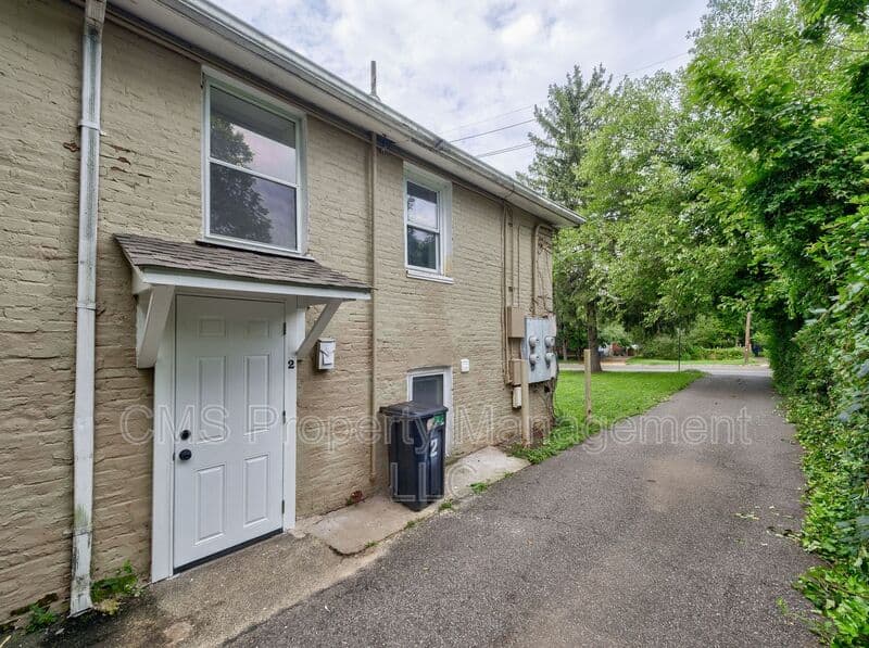 Somerville Condo: 148 Davenport Street