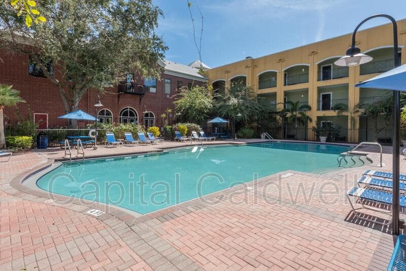 Tampa Condo: 1910 E Palm Ave #8111