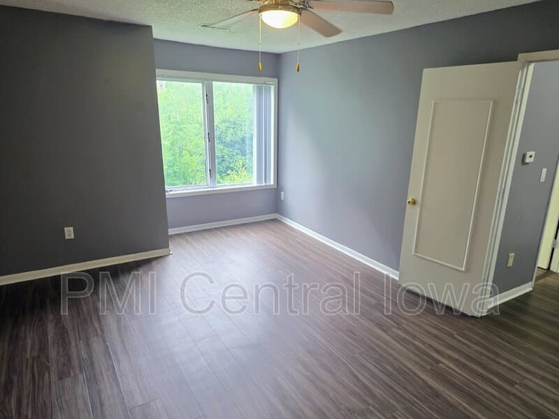 West Des Moines Condo: 1100 50th Street