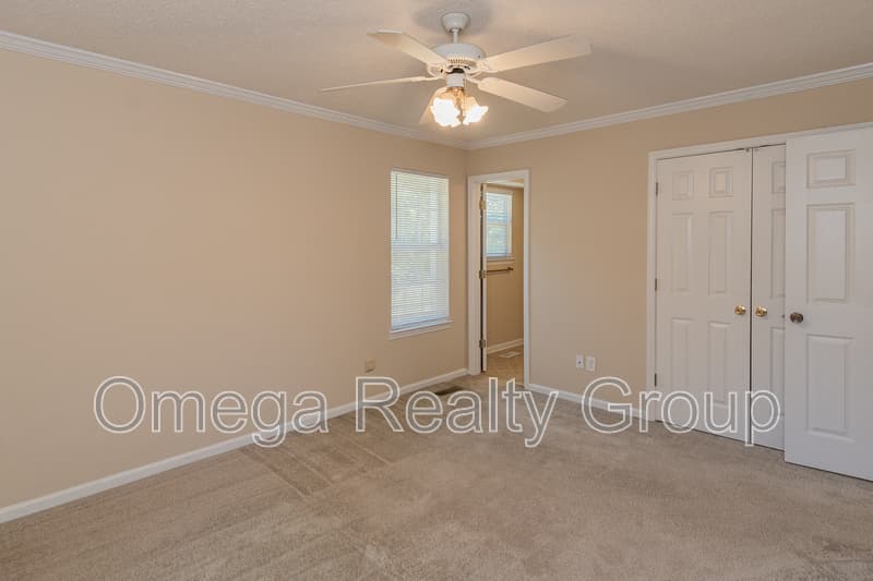Pinson House: 6450 Kimberly Loop
