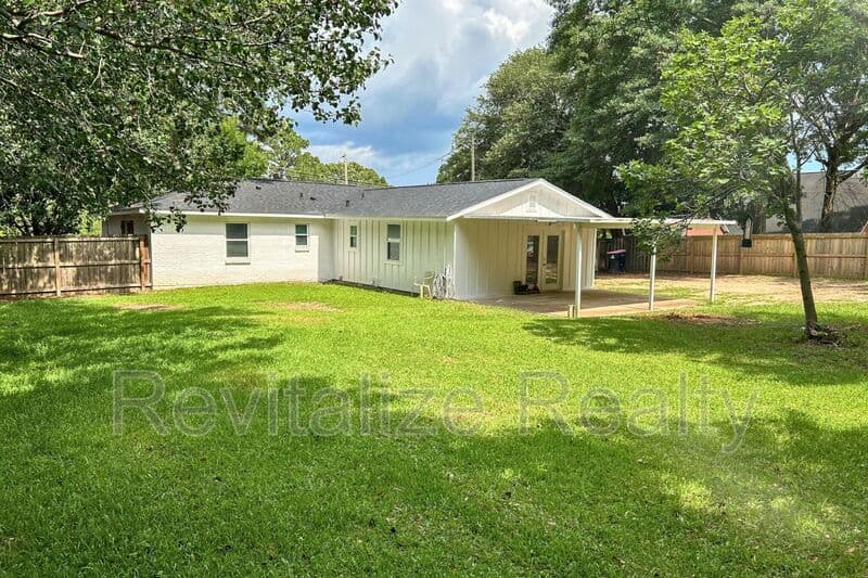 Mobile House: 1480 Repoll Rd