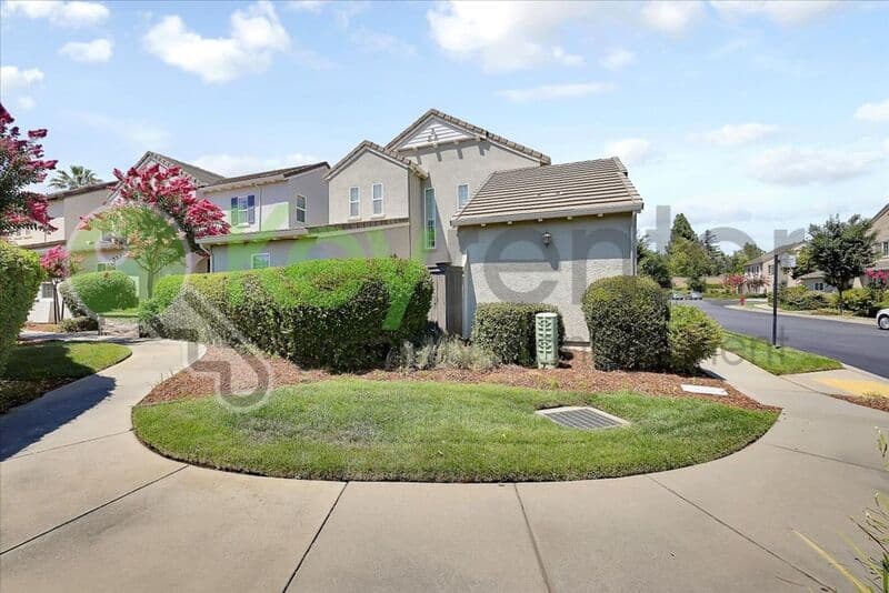 Orangevale House: 6123 Rolkingham Lane