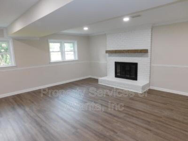 Marietta House: 2980 Prince Howard Dr