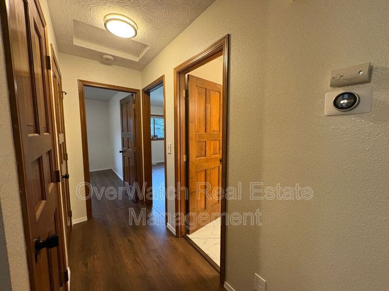 Anchorage House: 7641 Delridge Circle