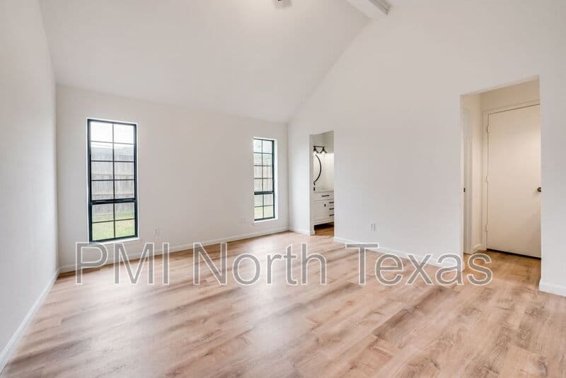 Frisco House: 8880 Woodstream Dr