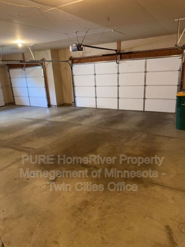 Rochester House: 5939 Shetland Dr NW