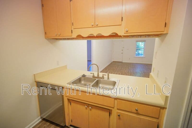 Tallahassee House: 2418 Ian Drive