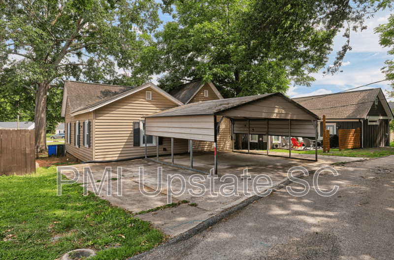 Greenville House: 79 Allen Street