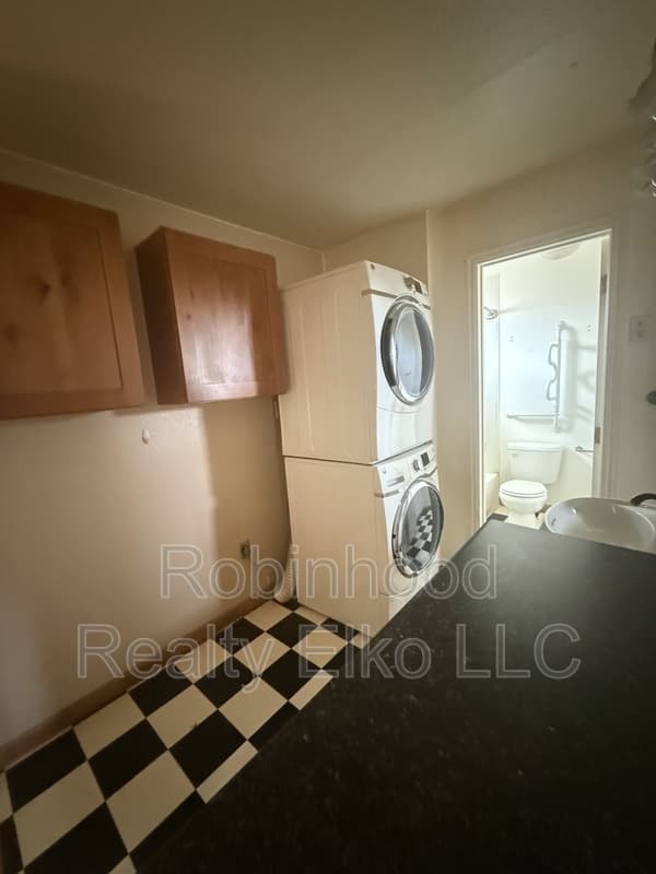 Ely House: 1235 Ave G