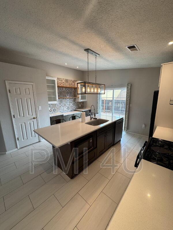 Albuquerque House: 10620 Rio Del Sole Ct NW