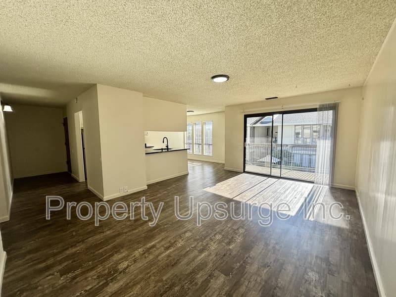 Red Bluff Condo: 905 Lakeside Dr
