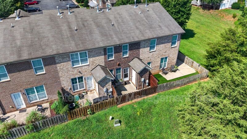 High Point House: 3779 Shadow Ridge Drive