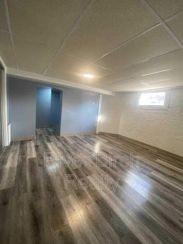 Springfield Condo: 417 East Cook Street - E